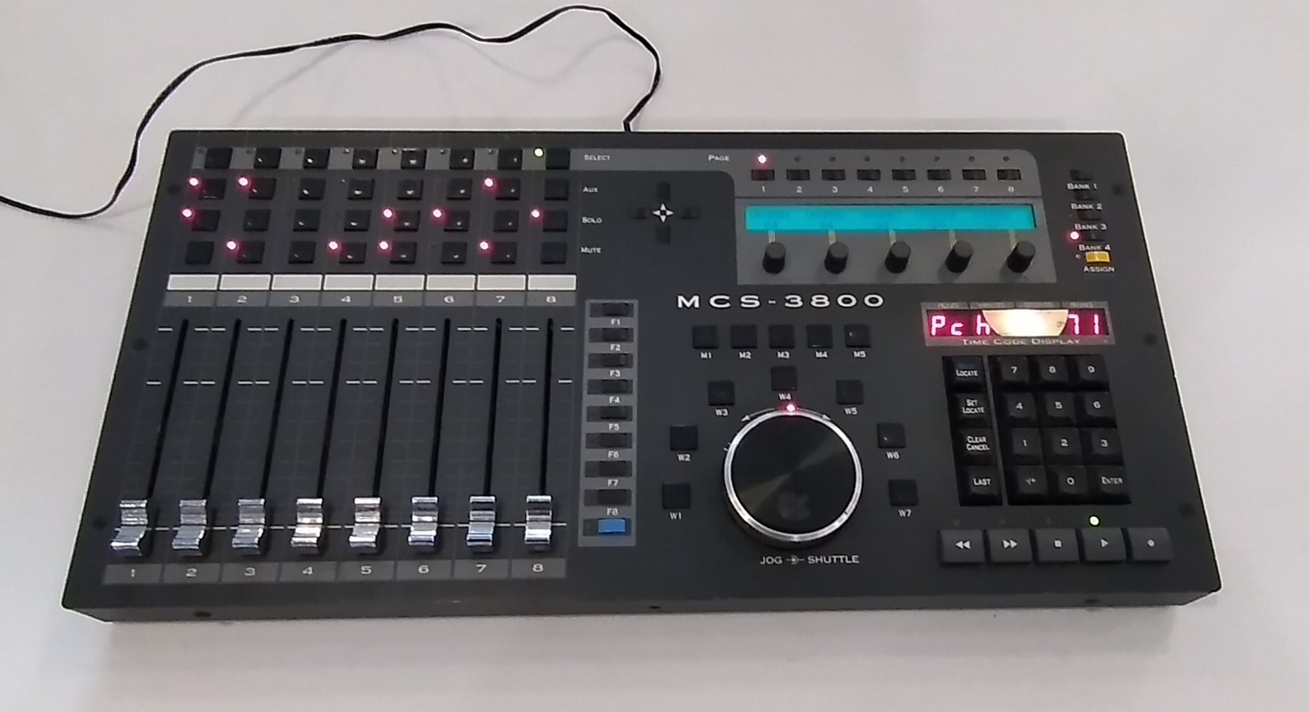 JL-Cooper MCS-3800 – MIDI/RS-232 vezérlő