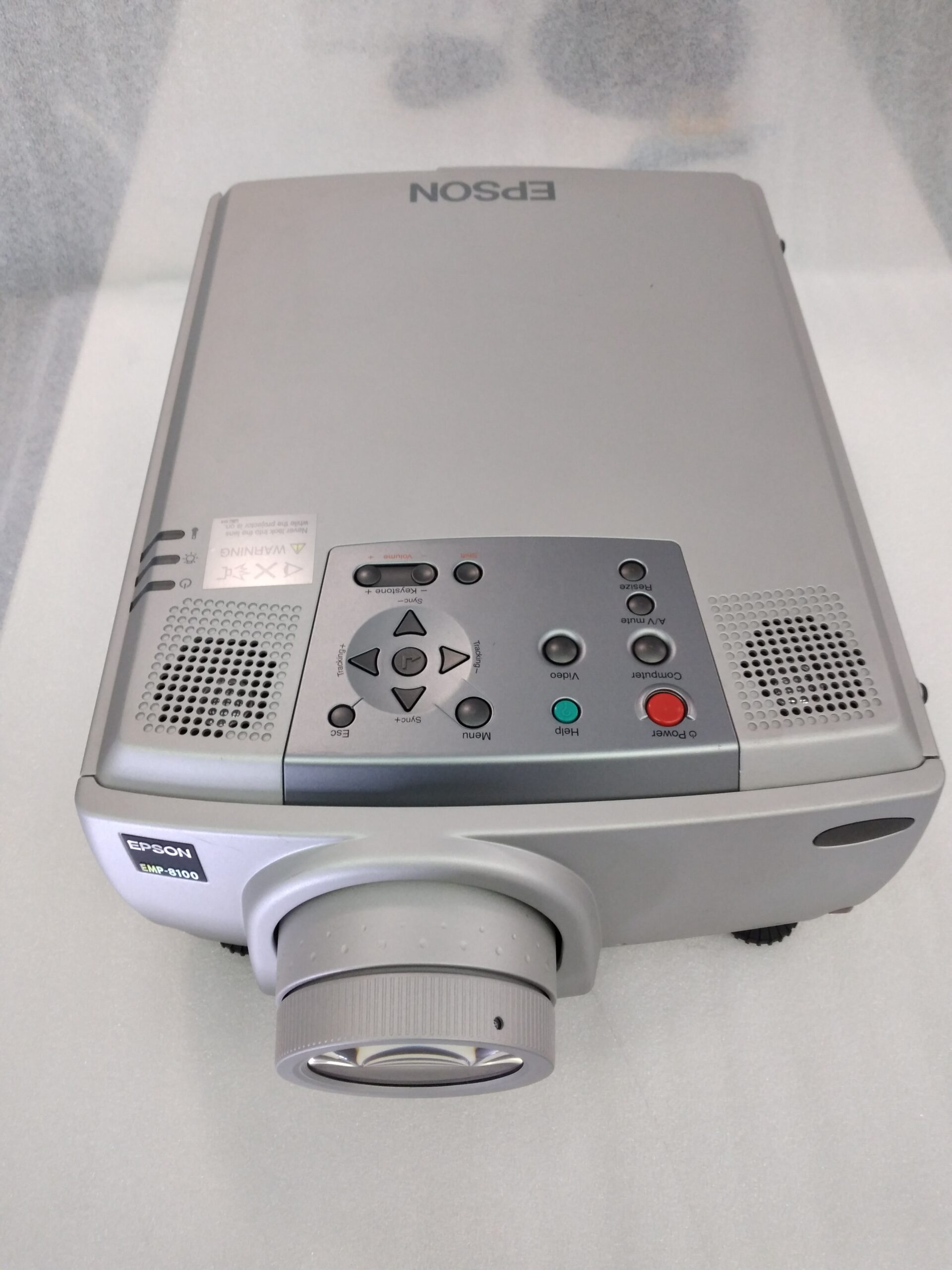 EPSON EMP8100 projektor - Image 2