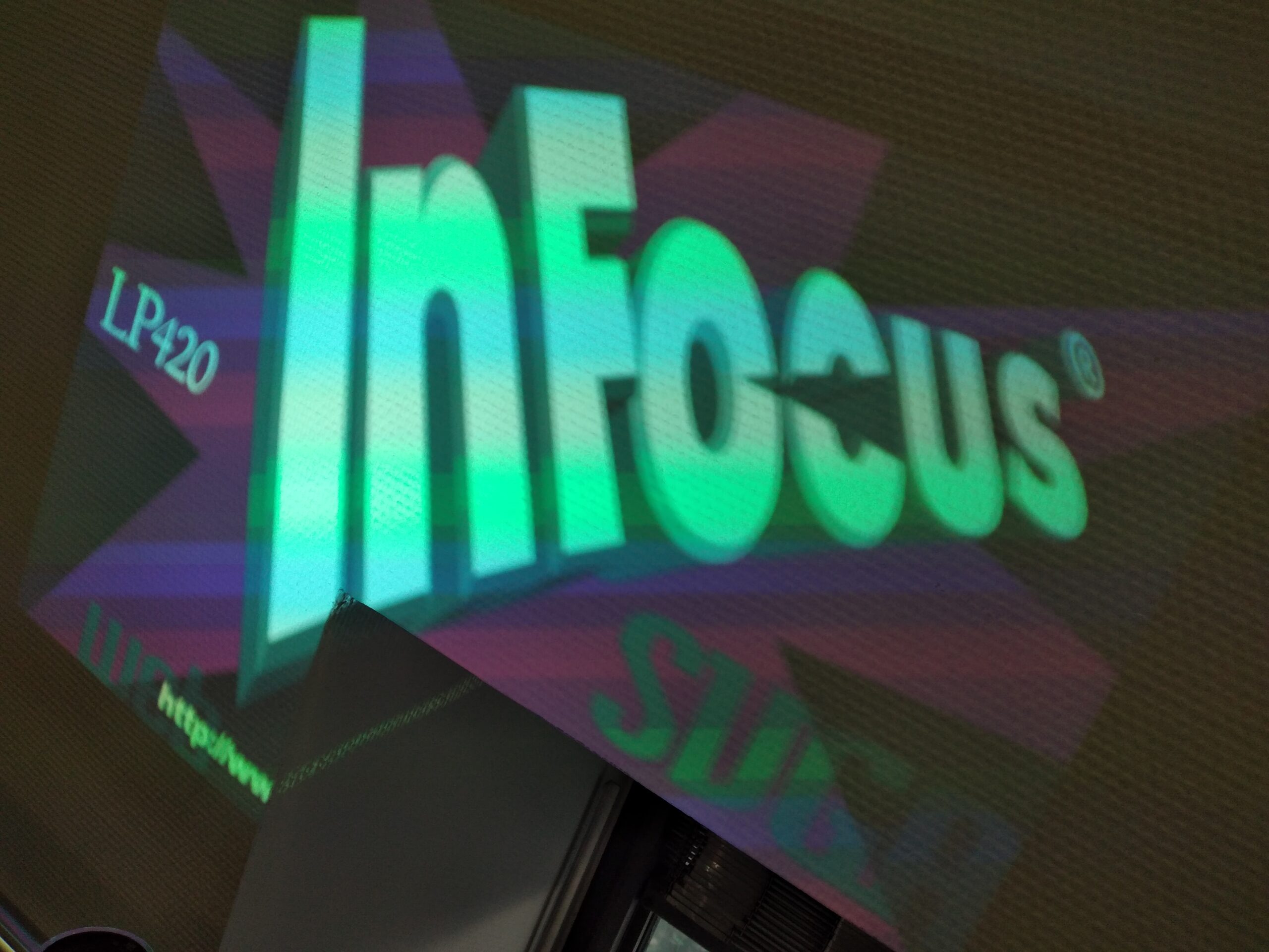 InFocus LP420 prjektor - Image 7