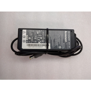 Lenovo 42T4428 notebook töltõ 20V – 4,5A (21)