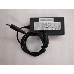 Samsung A3514ESM notebook töltő 12V – 5A (37)