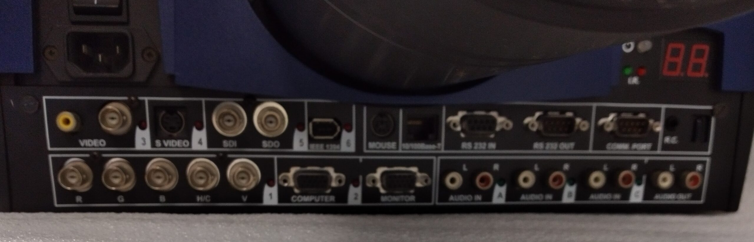 Barco Reality 6500 projektor - Image 5