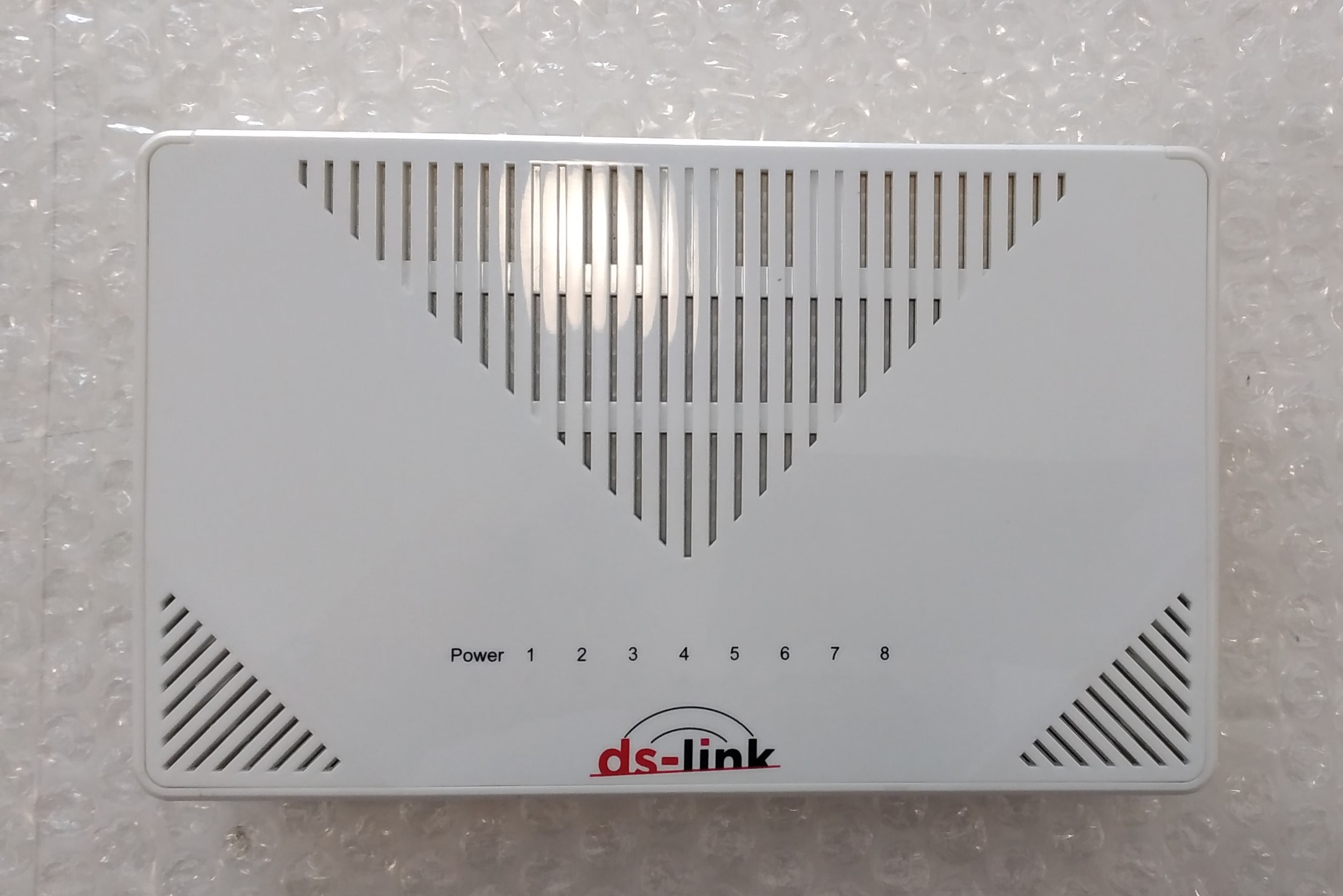 DS-Link 8GE switch - Image 3