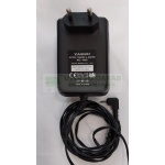 YAESU NC-66C 6V tápegység