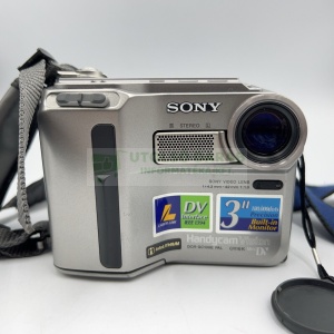 SONY DCR-SC 100E Mini DV Camcorder