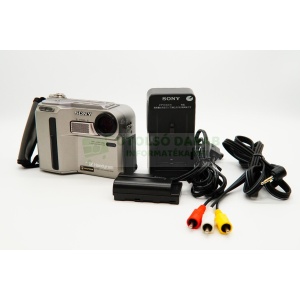 SONY DCR-SC 100E Mini DV Camcorder