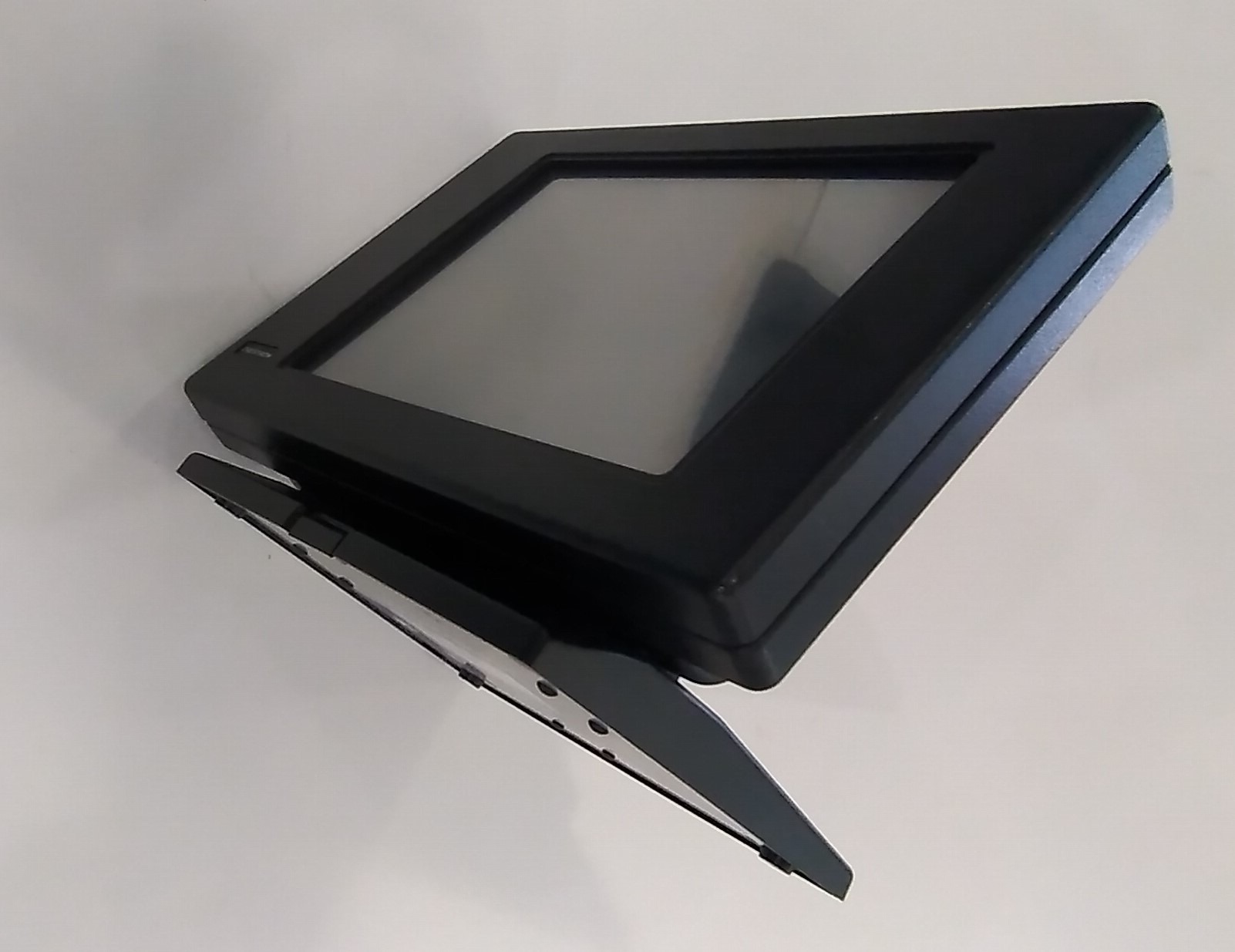 Crestron LC-3000 Grayscale Touchscreen Control Panel - Image 6
