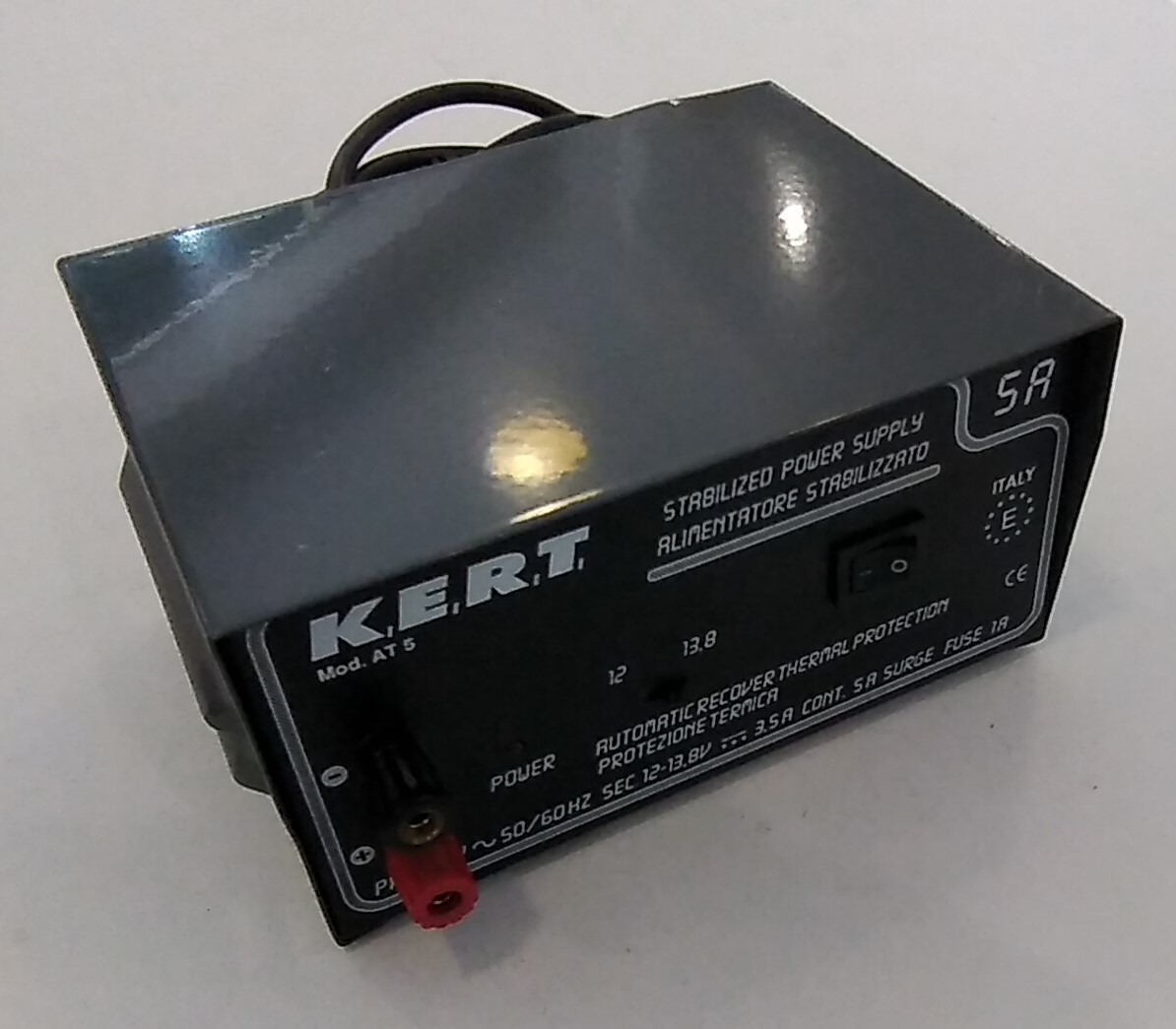 K.E.R.T.  AT5 Power Suply / Stabilizált Tápegység 5A