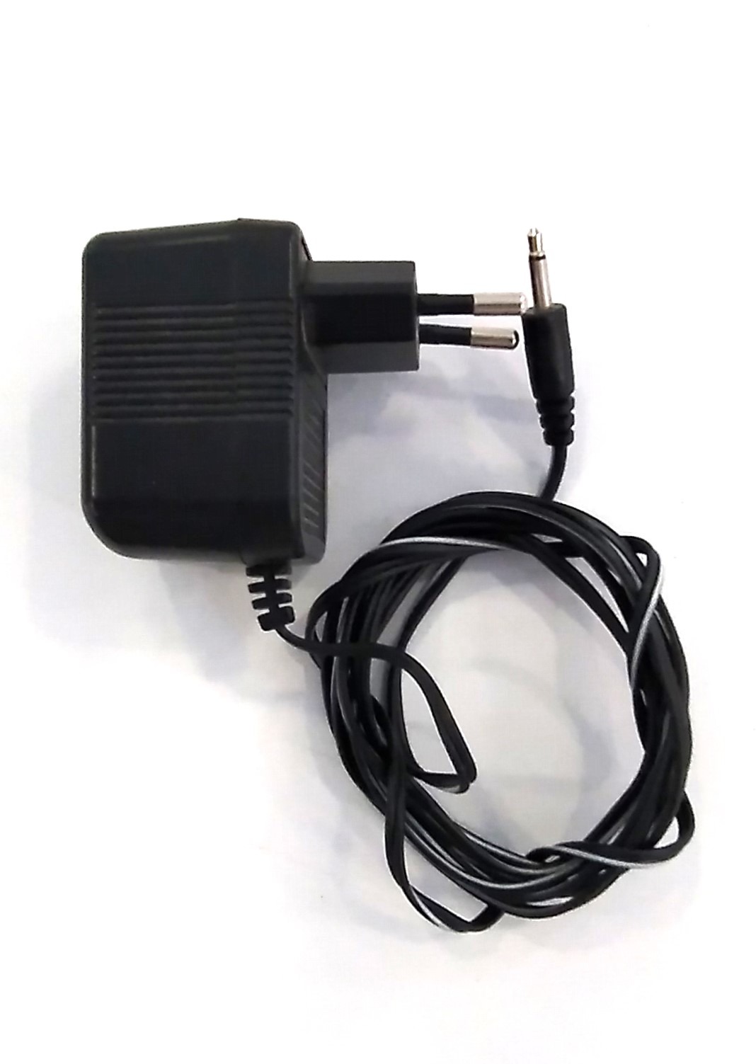 Amigo AC Tápegység 12V