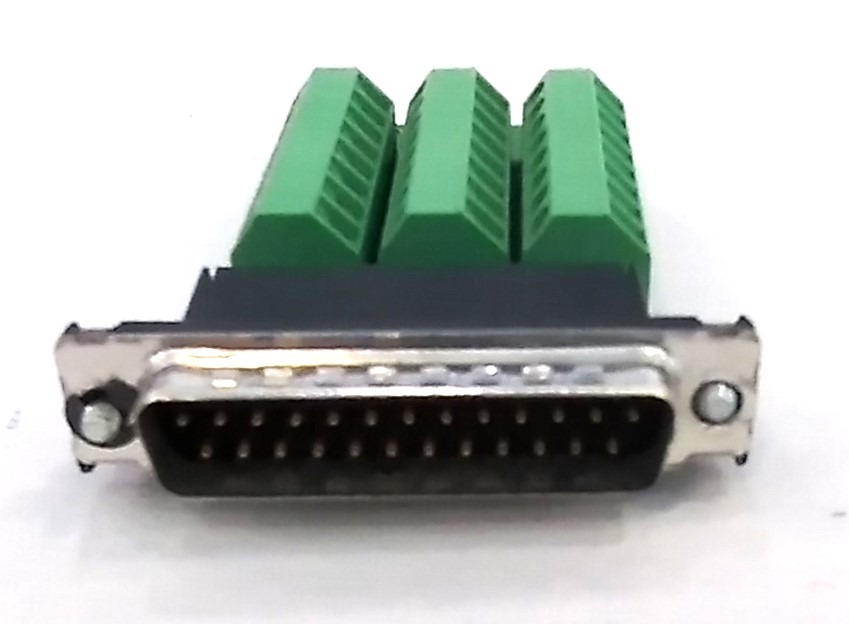 D-SUB Csatlakozóadapter