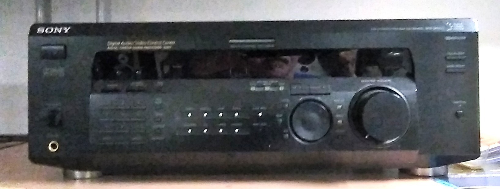 SONY SRT DE635 Integrált 5.1 Rádióerősítő