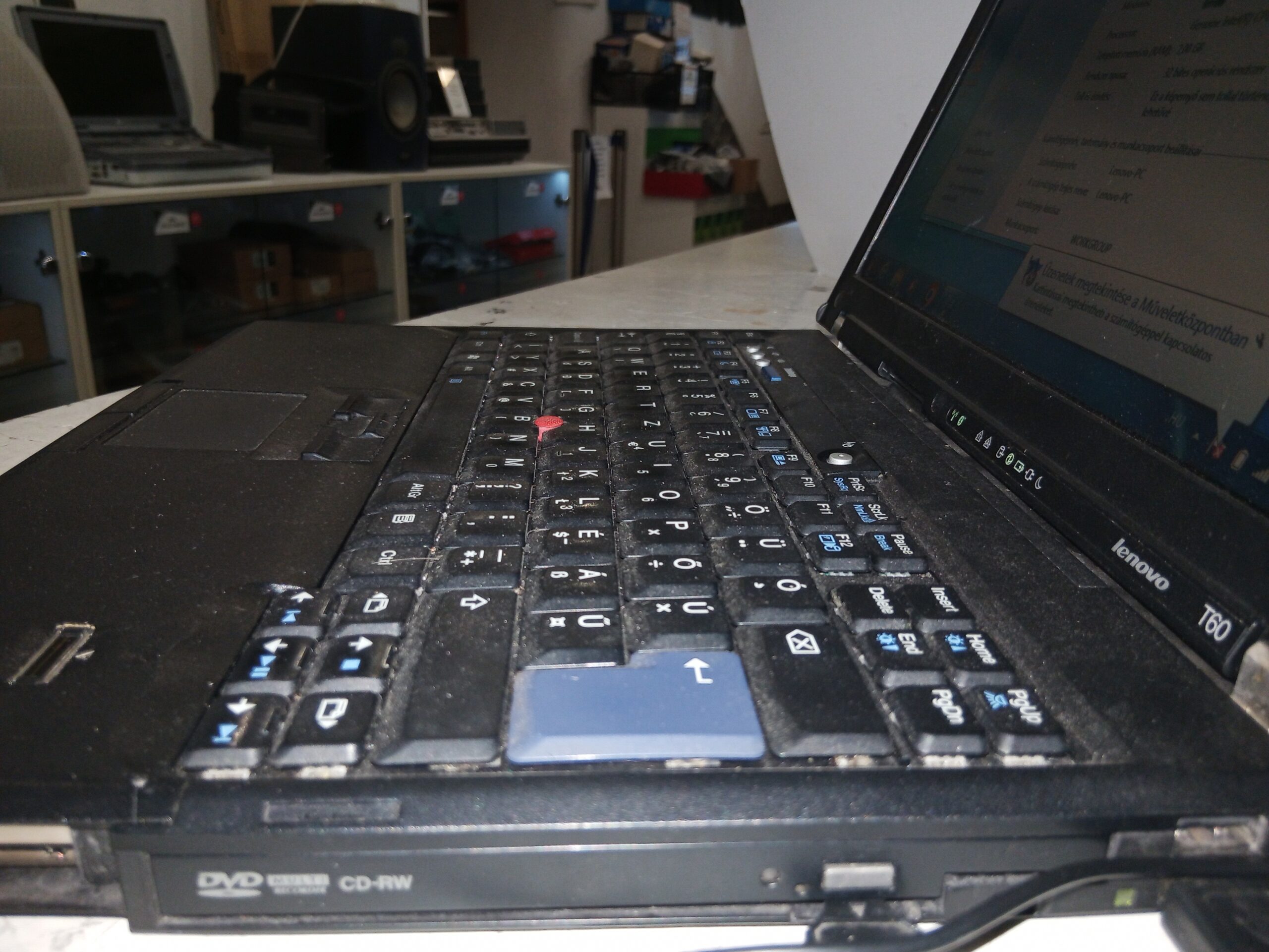 IBM T60 laptop (32Bit) - Image 2